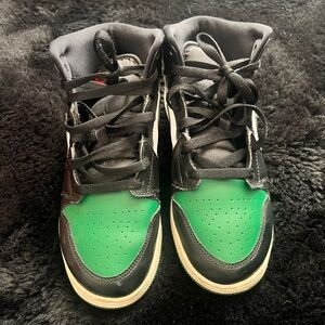 Jordan 1 Pine Green